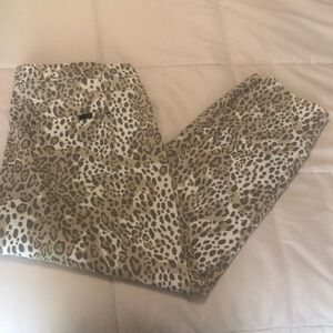HUE Leopard Print Jeggings 22”